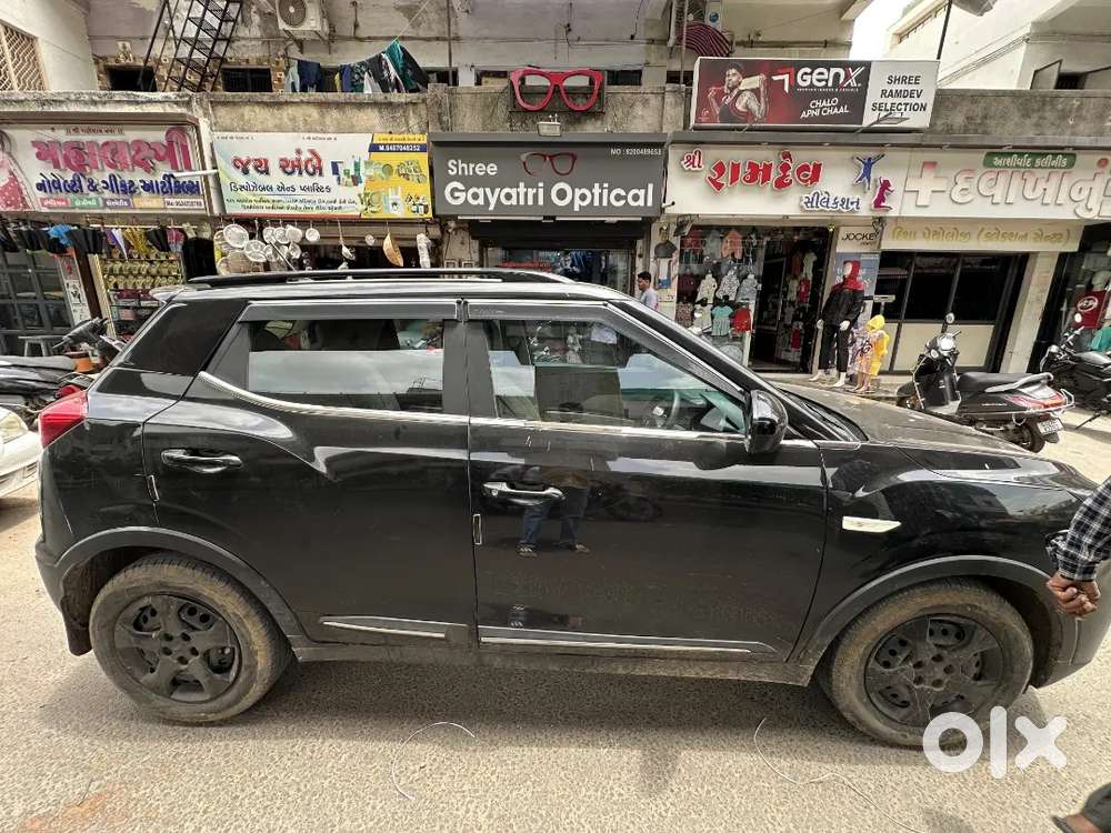 Mahindra Xuv300 Turbosport 2023 Diesel Well Maintained W6sunroof