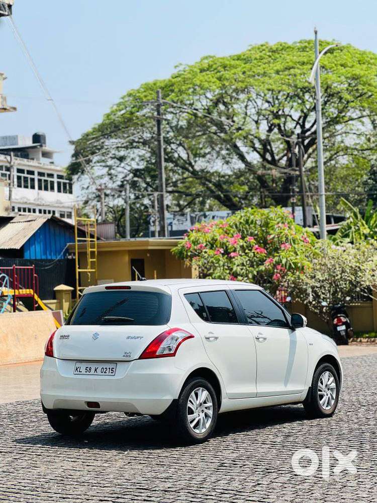 Maruti Suzuki Swift 1.3 Zxi, 2013, Petrol