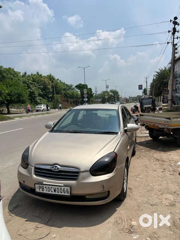 Hyundai Verna 2010