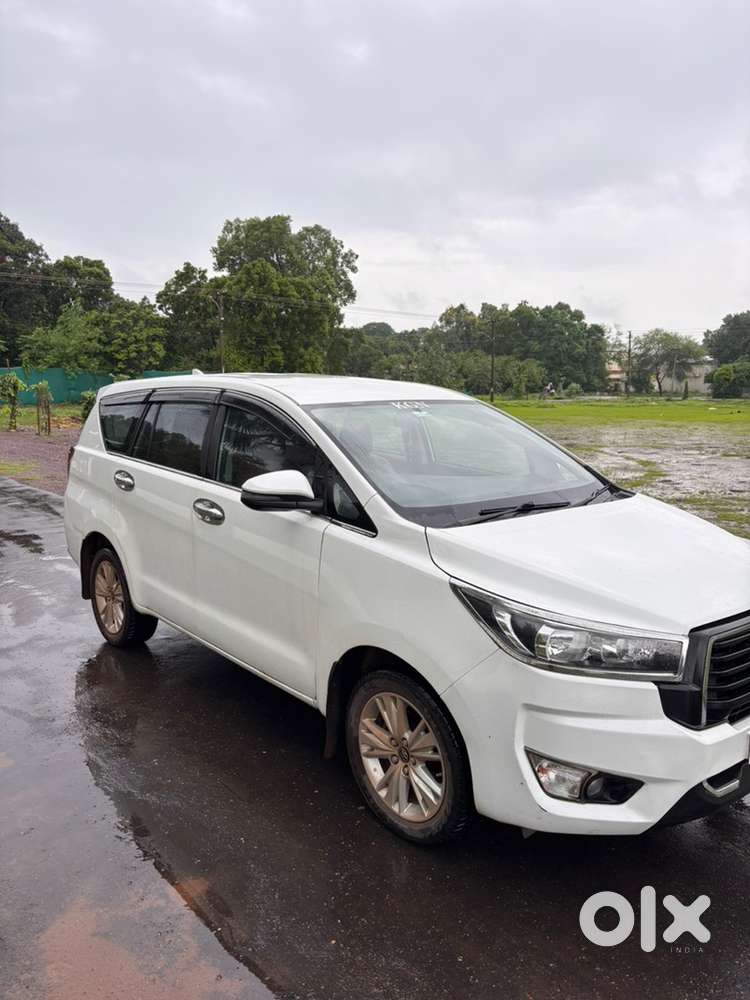 Toyota Innova Crysta 2019