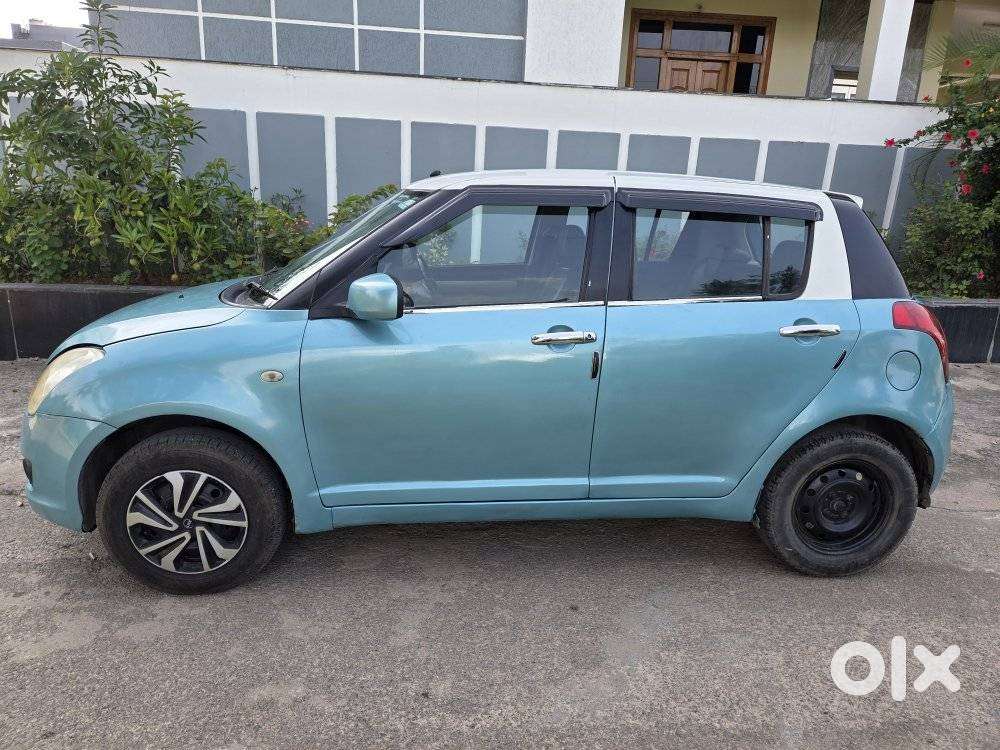 Maruti Suzuki Swift 1.3 Vxi, 2007, Petrol