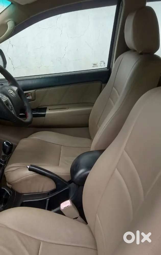 Toyota Fortuner 2014