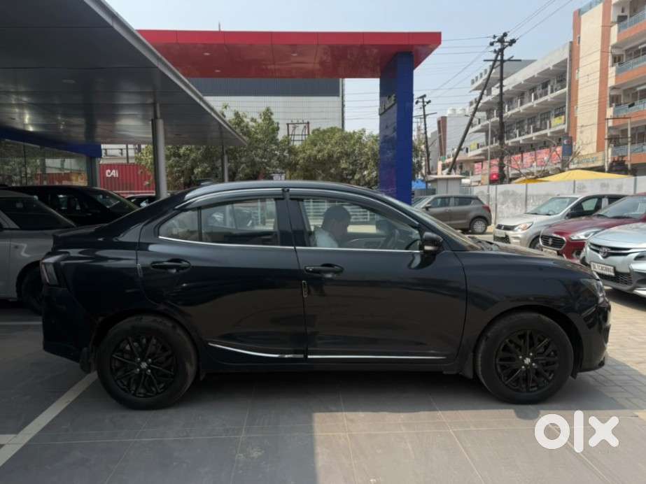 Maruti Suzuki Dzire, 2025, Petrol
