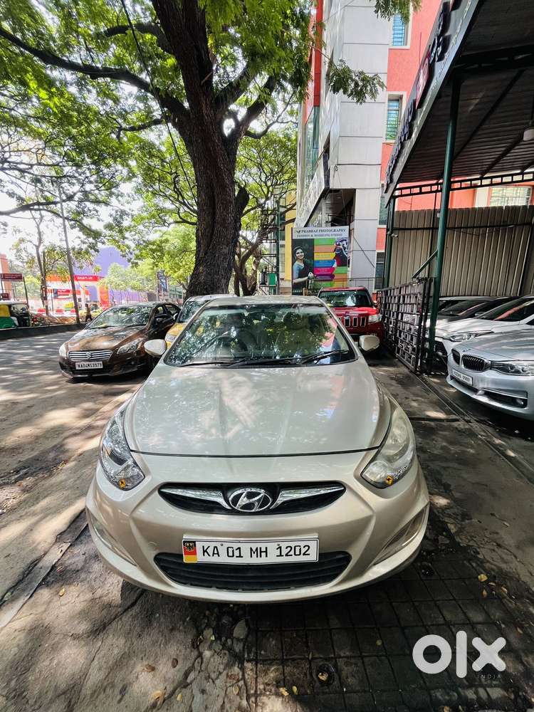 Hyundai Fluidic Verna 1.6 Crdi Sx, 2011, Petrol