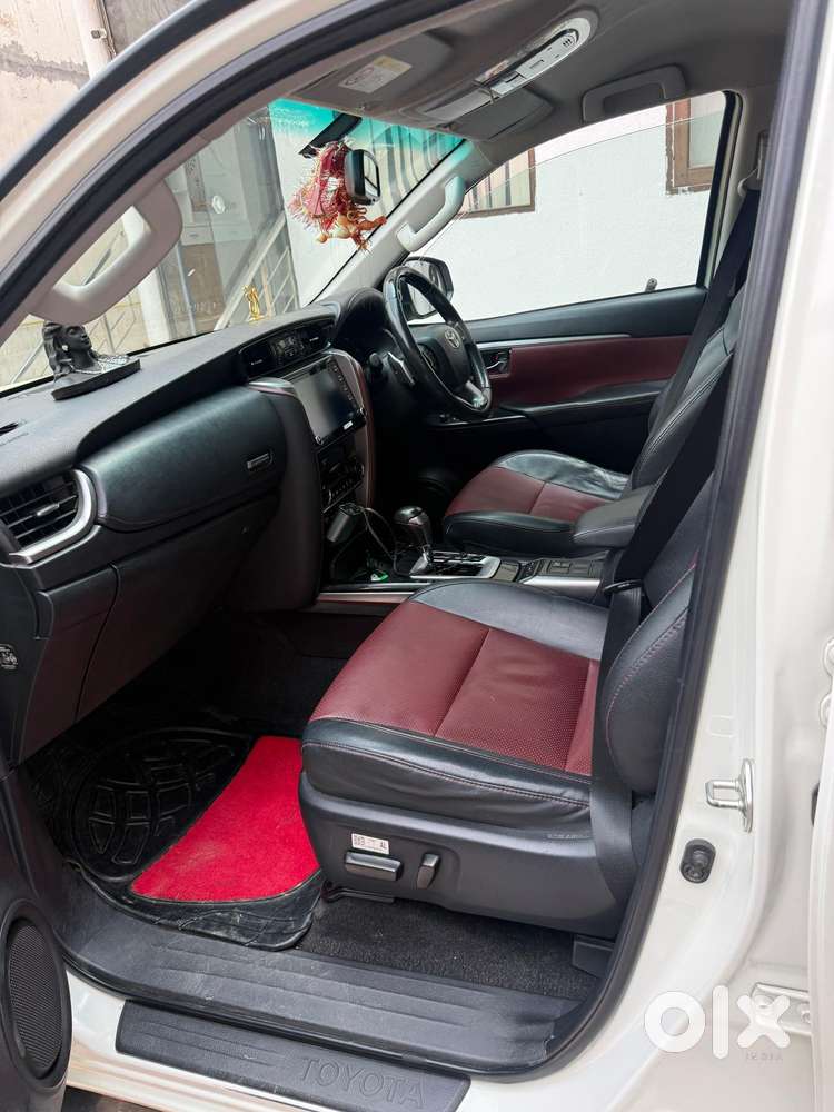 Toyota Fortuner Legender 4x2 At 2.8, 2022, Diesel