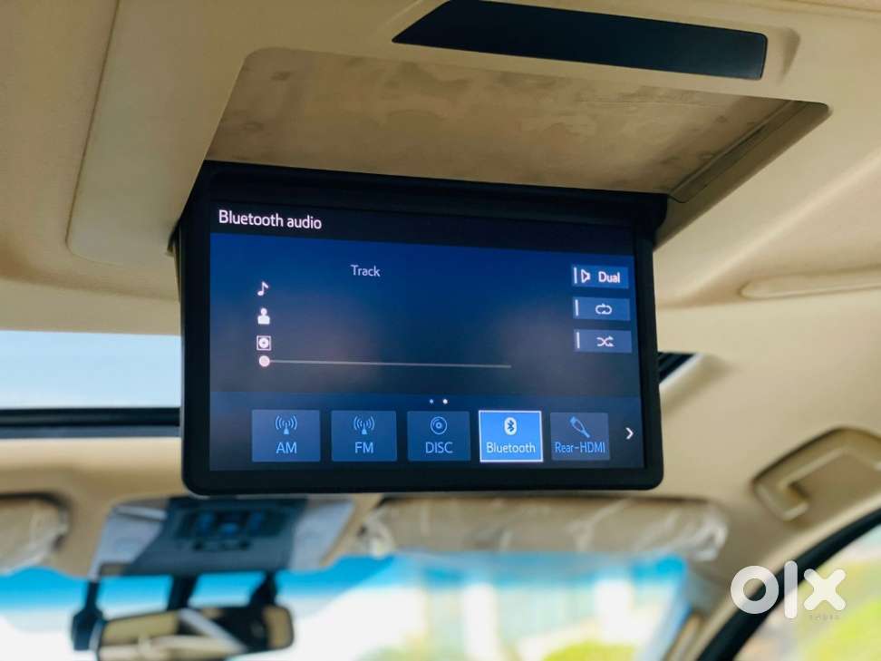 Toyota Vellfire 2.5 Executive Lounge, 2021, Petrol