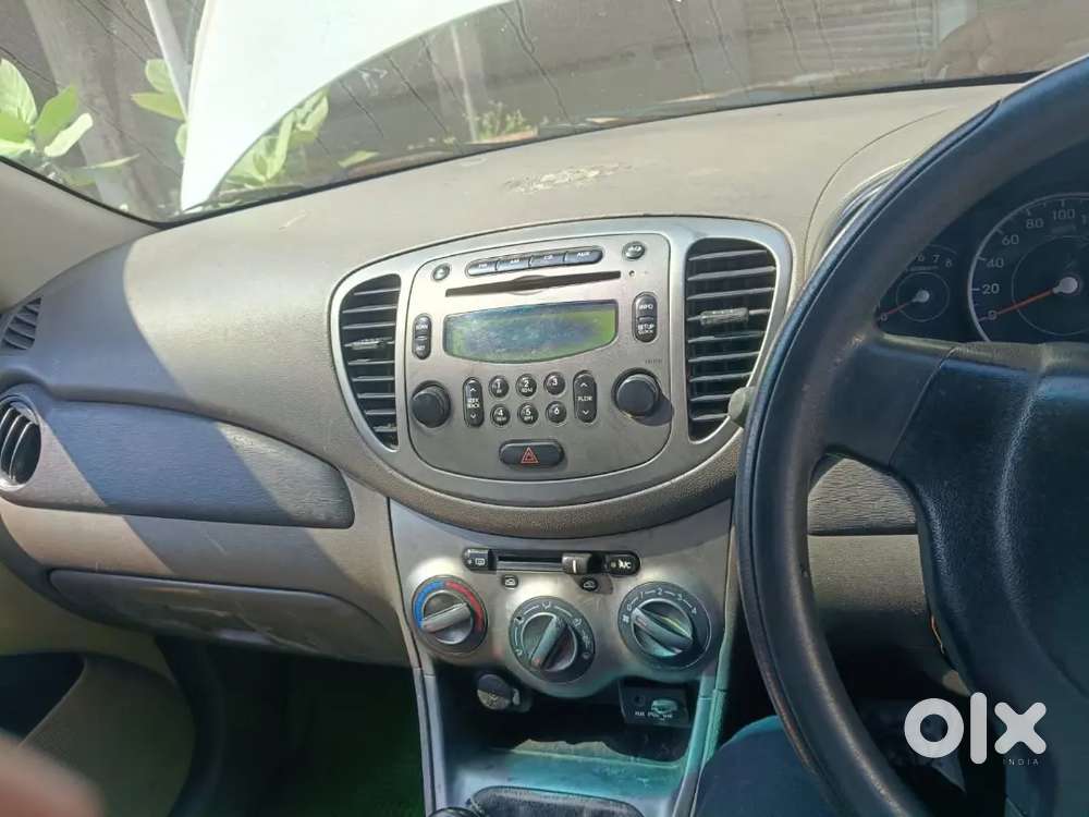 Hyundai I10 Sportz 2011
