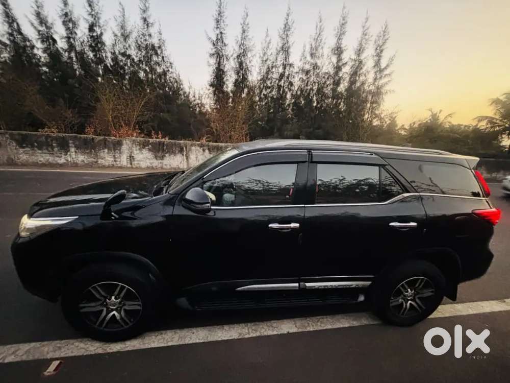 Toyota Fortuner Diesel 2019 Mt Black Lover