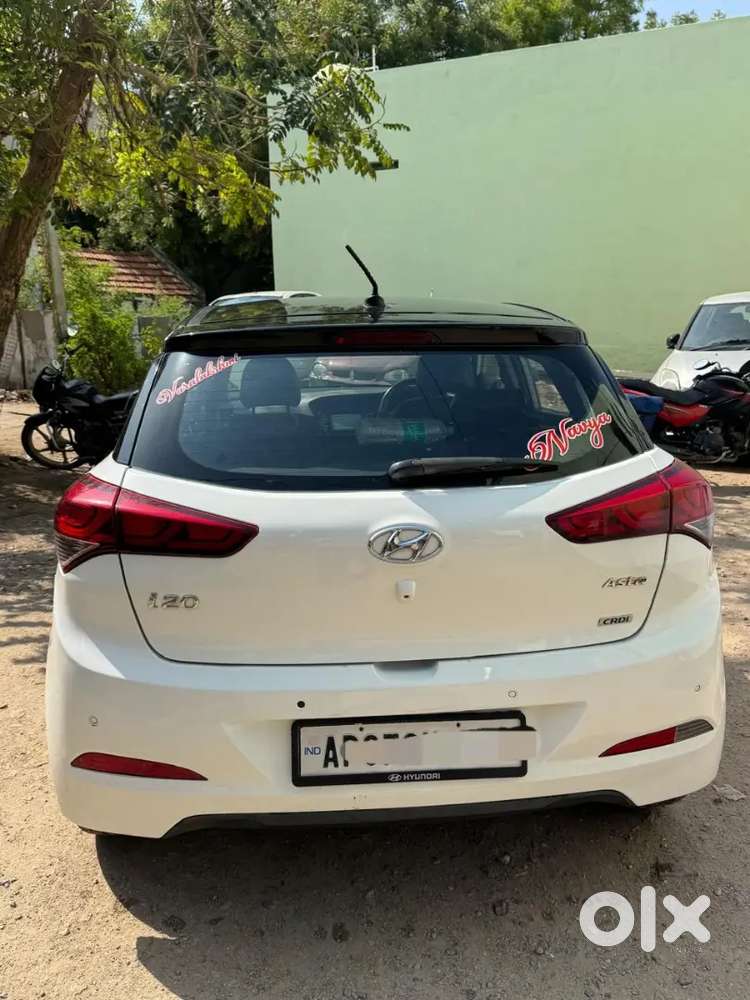 Elite I20 Diesel-hatchback