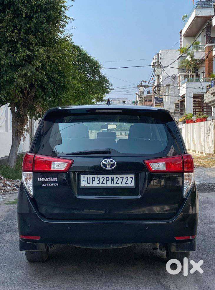 Toyota Innova Crysta [2020-ongoing] 2.4 Gx 8 Str, 2024, Diesel