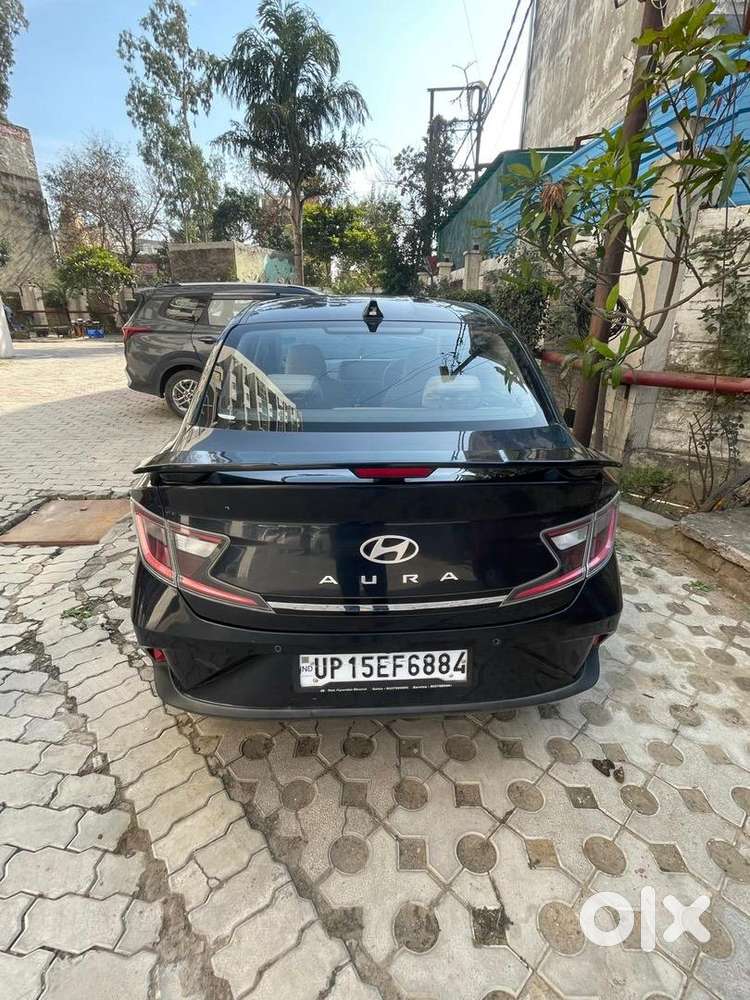Hyundai Aura 2023 Cng & Hybrids Well Maintained