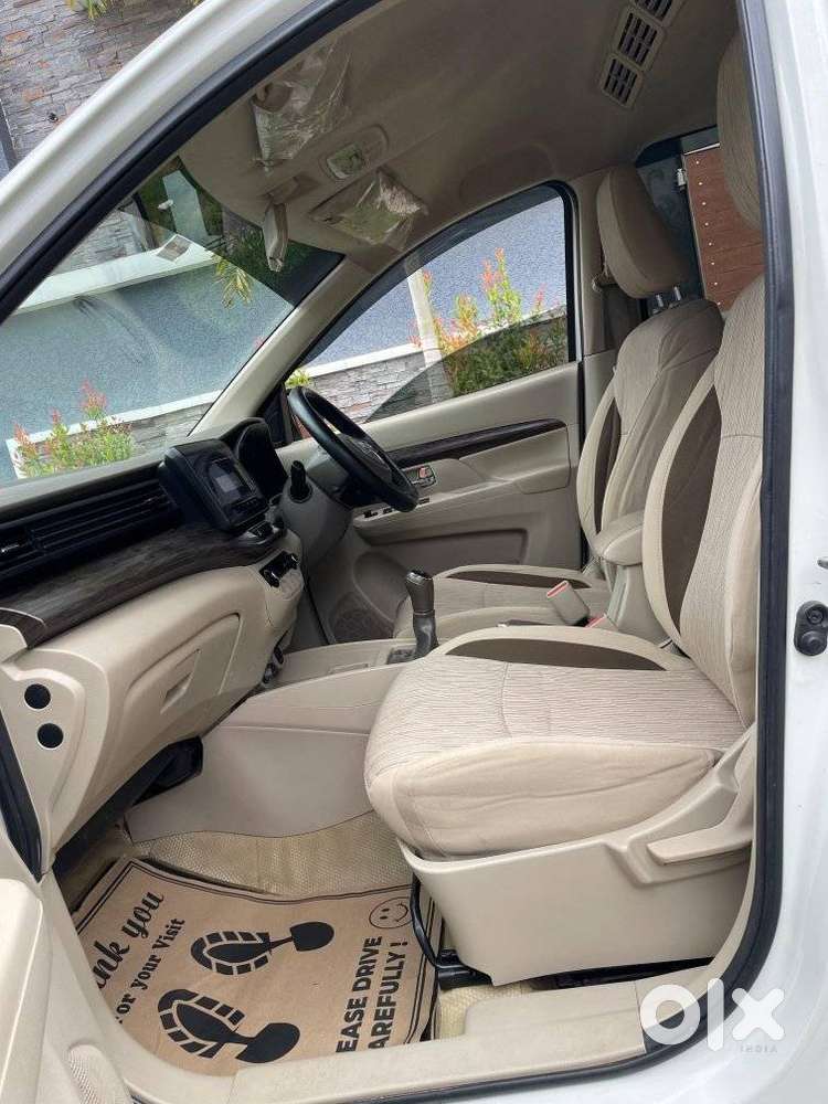 Maruti Suzuki Ertiga Zxi Shvs, 2019, Petrol