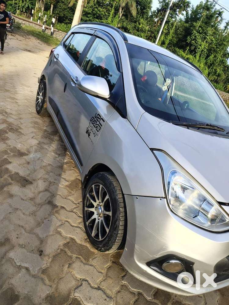 Hyundai Grand I10 2015 Petrol Well Maintained