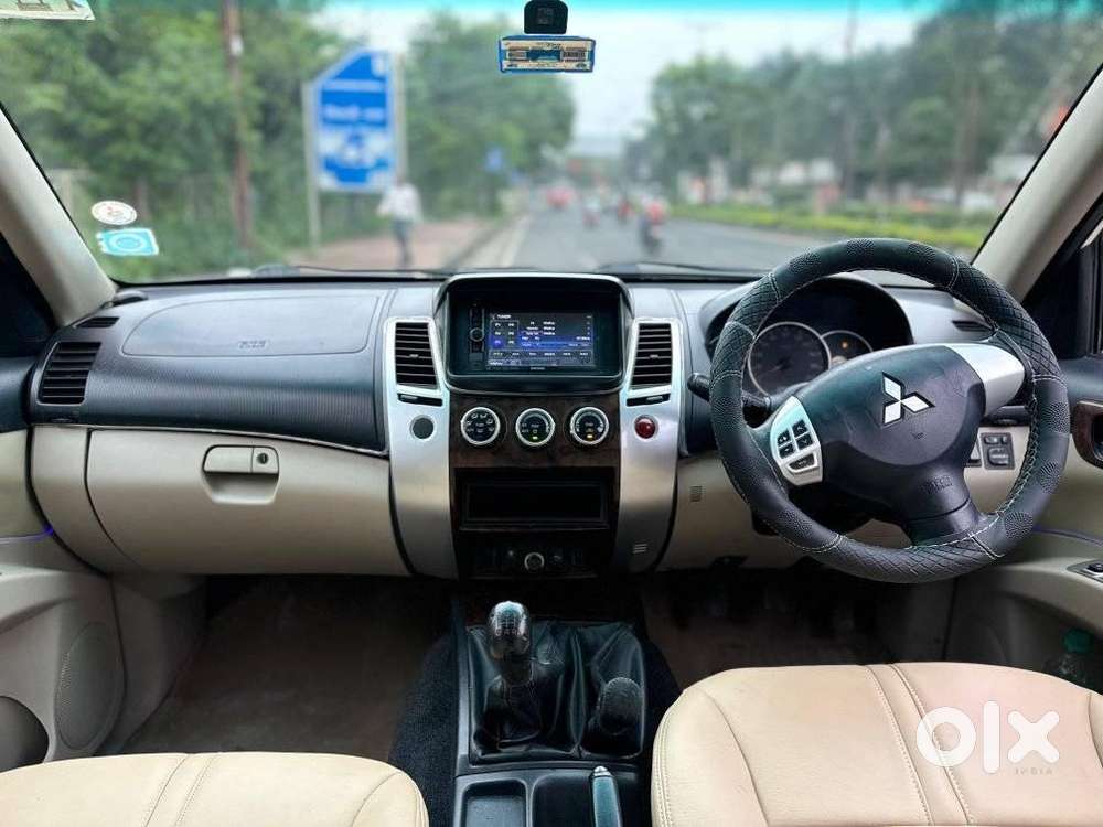 Mitsubishi Pajero Sport 2.5 Manual, 2014, Diesel