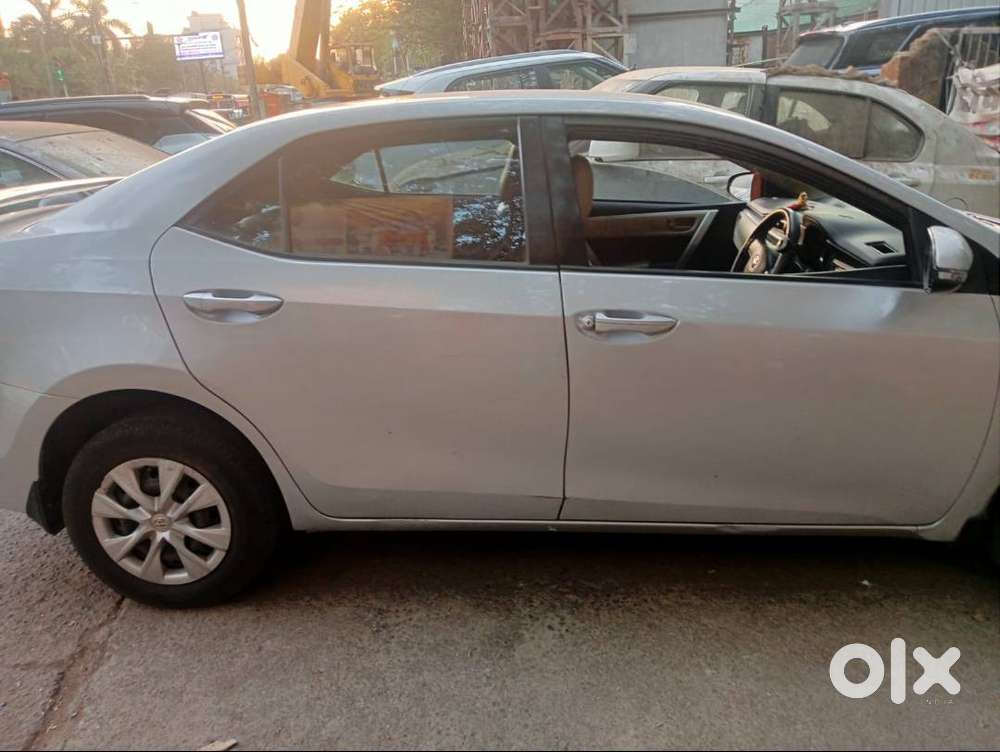 2015 Corolla Altis Petrol/cng