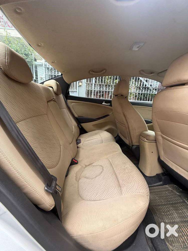 Hyundai Verna Fluidic 1.6 Vtvt Sx, 2014, Petrol