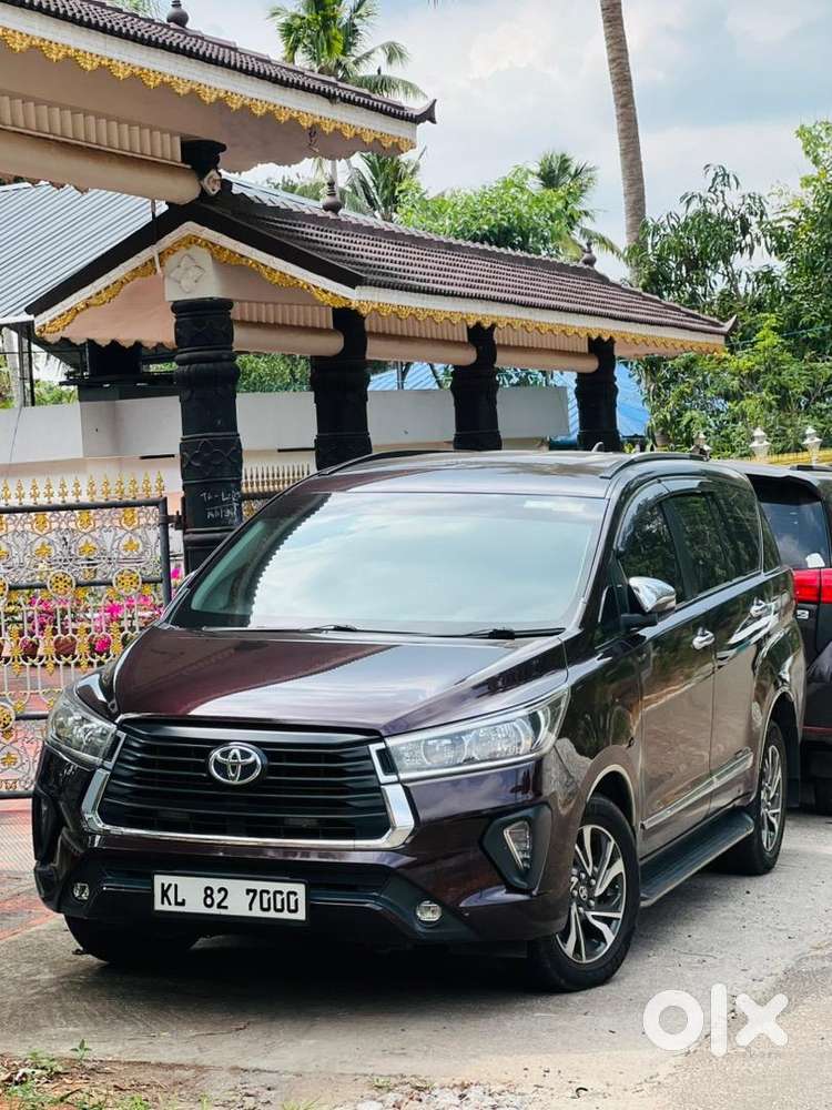 Toyota Innova Crysta 2022 Diesel 50000 Km Driven
