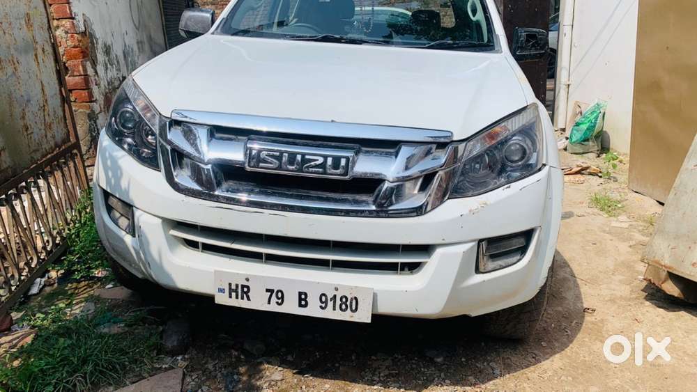 Isuzu Dmax Vcross High 4*4