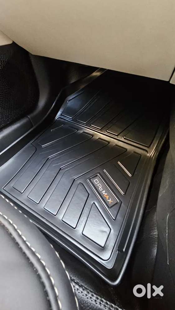 Tata Altroz 2025 Cng & Hybrids 4000 Km Driven