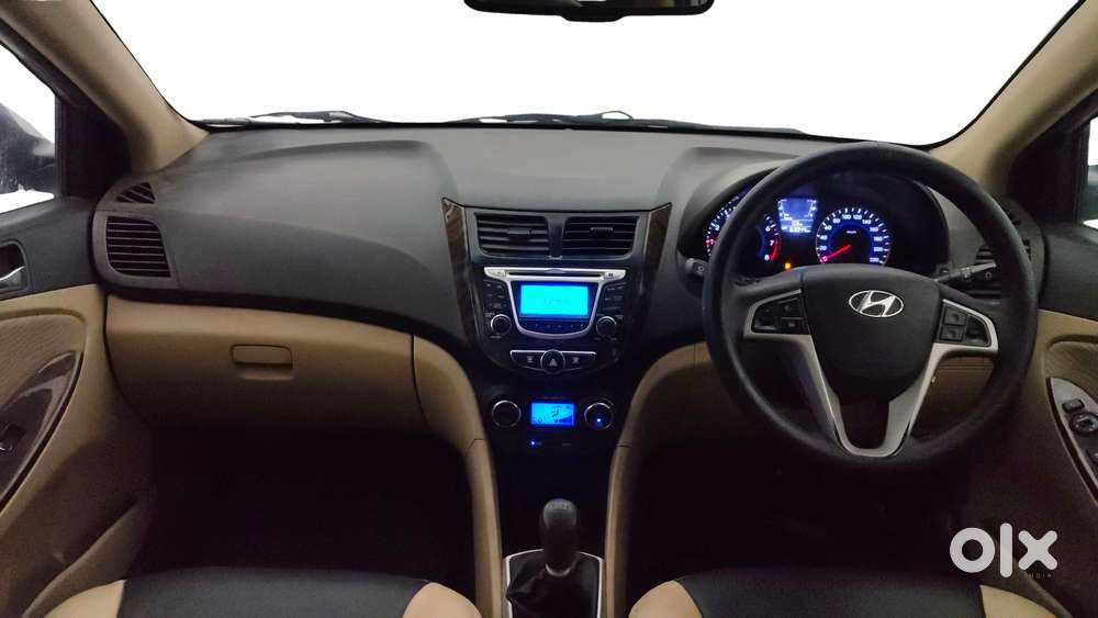 Hyundai Verna Fluidic 1.6 Vtvt Sx, 2014, Petrol