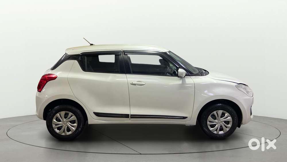 Maruti Suzuki Swift Vvt Vxi, 2022, Petrol