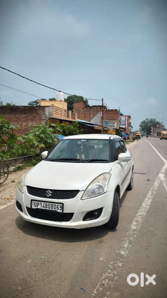 Maruti Suzuki Swift Vxi 2012