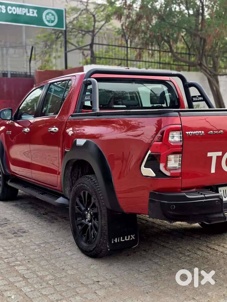 Toyota Hilux 2.8 High 4x4 Mt, 2023, Diesel