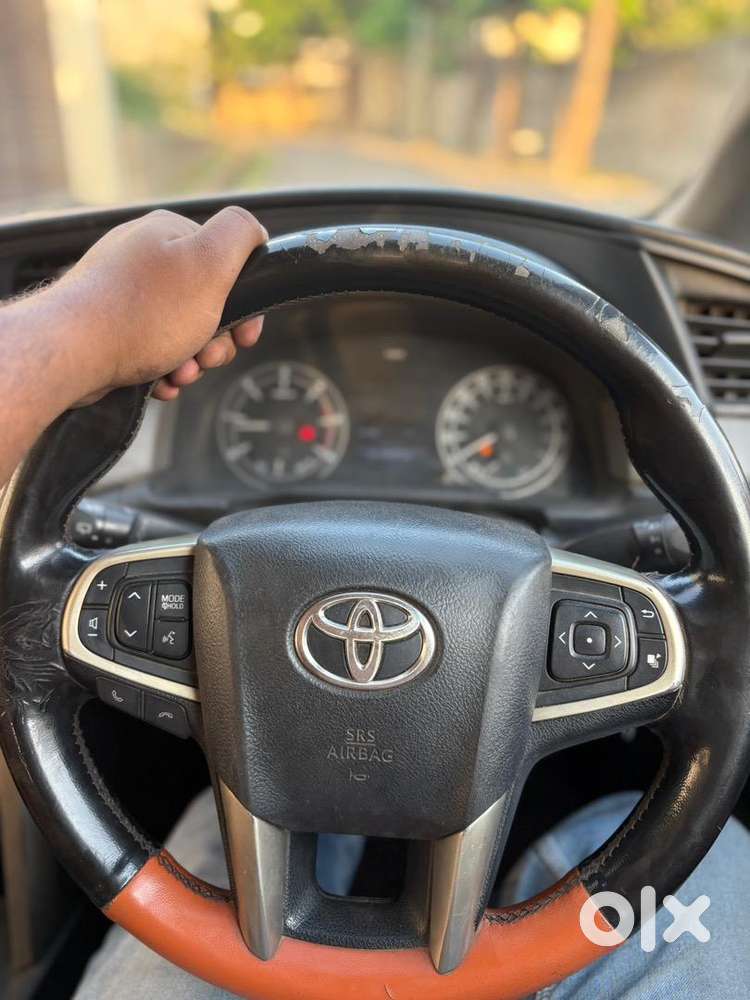 Toyota Innova Crysta 2017 Diesel Well Maintained