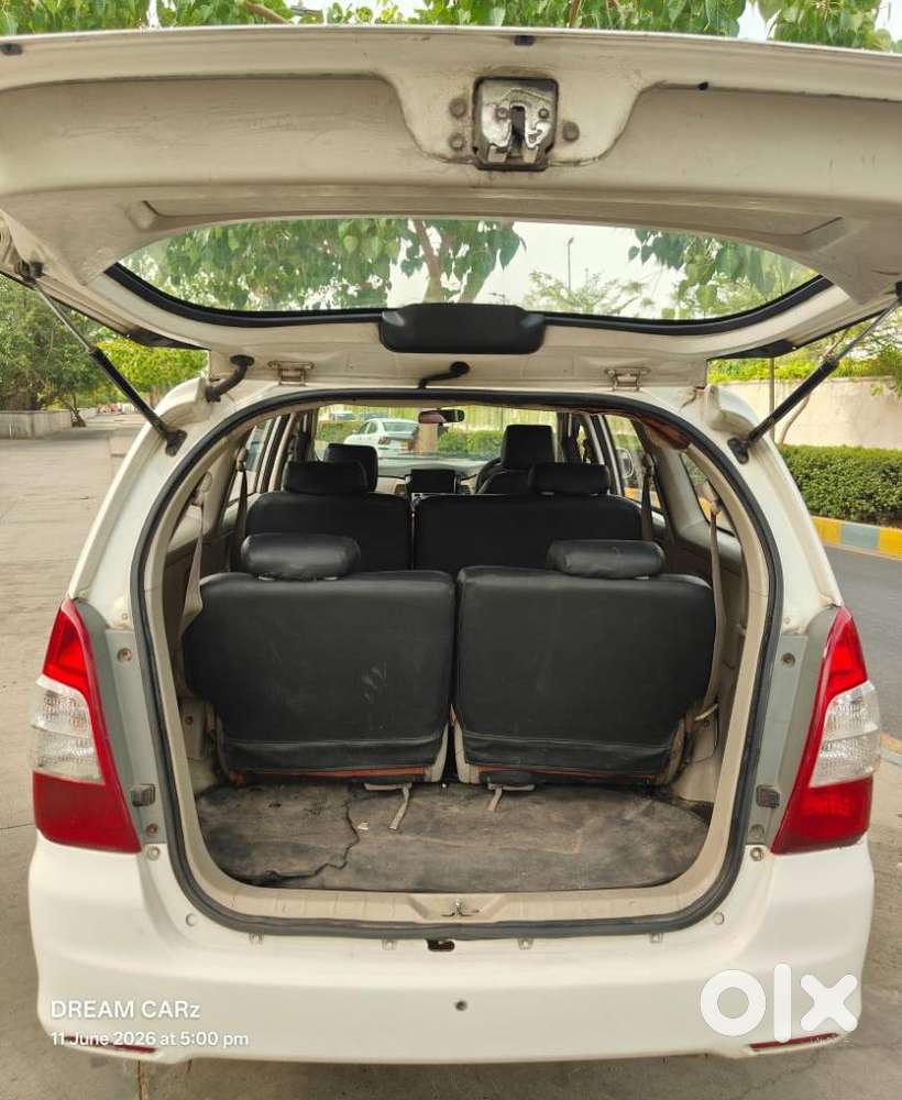 Toyota Innova [2013-2016] 2.5 G2 8 Str, 2014, Diesel