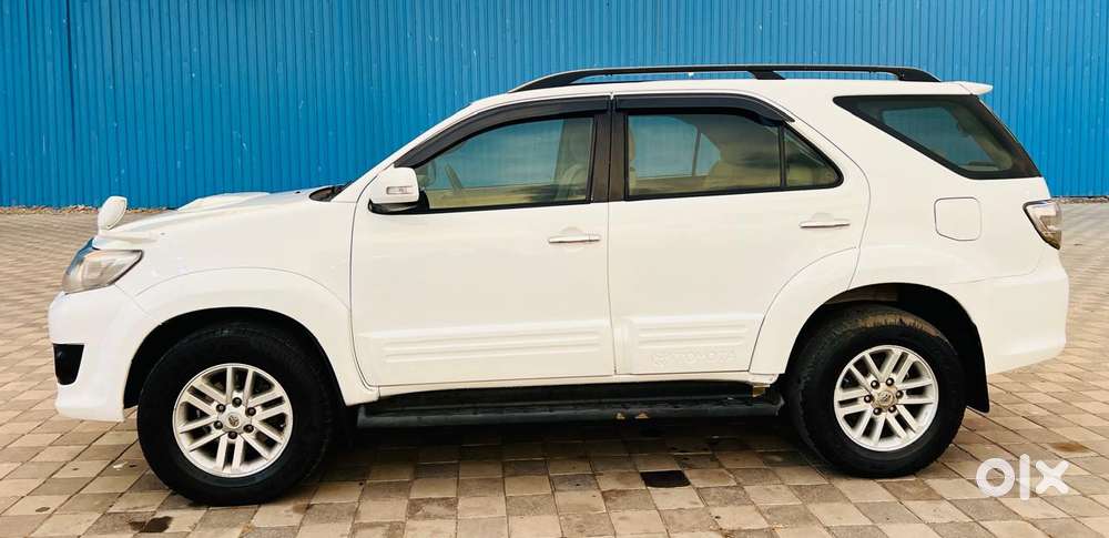Toyota Fortuner 3.0 4x4 Manual, 2012, Diesel