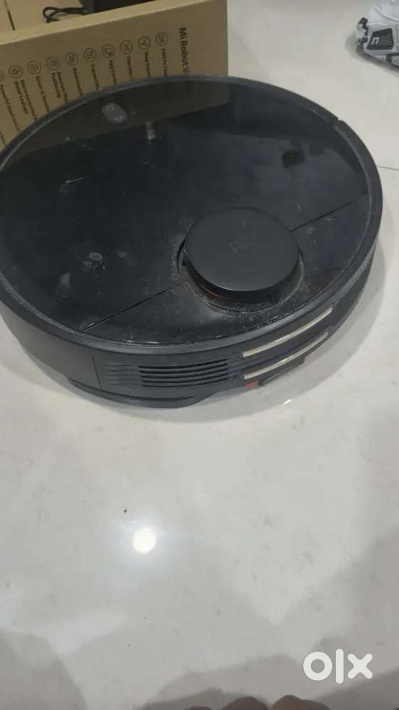 Xiaomi Mi Robot Vacuum Cleaner & Mop