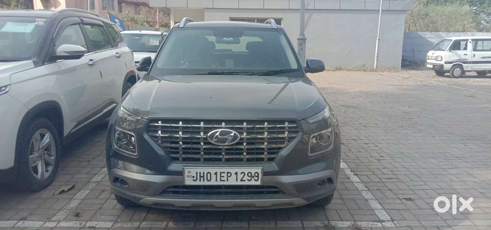 Hyundai Venue Sx (o) Mt 1.5 Diesel, 2022, Diesel