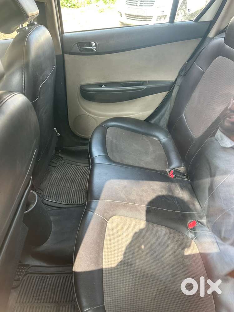 Hyundai I20 Petrol 180000 Km Driven