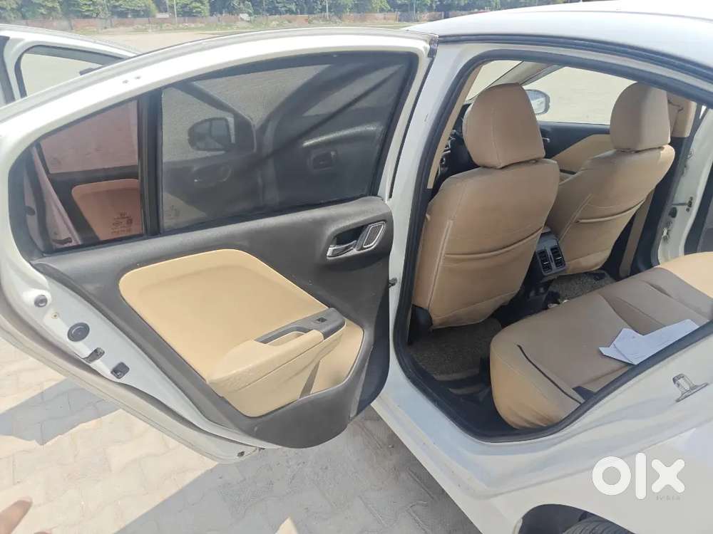 Honda City 1.5 V 2019