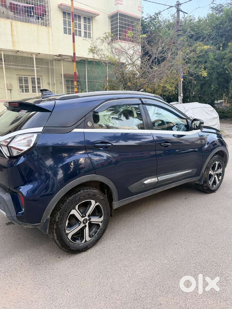 Tata Nexon AMT XZA PLUS, 2023, Petrol