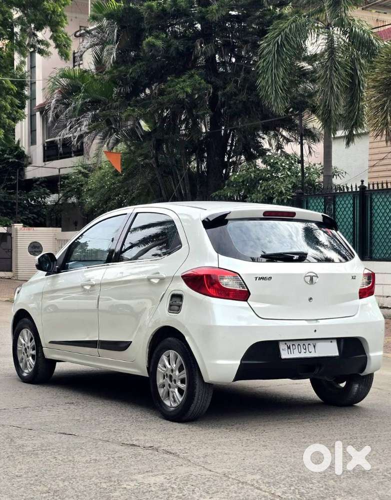 Tata Tiago 1.2 Revotron Xt (o), 2018, Petrol