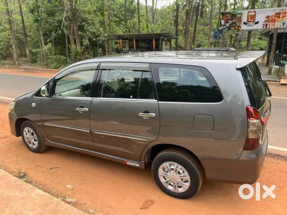 Toyota Innova 2013 Diesel 158000 Km Driven
