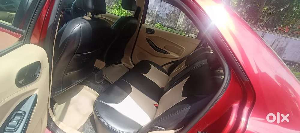 Ford Aspire Titanium Blu 2016
