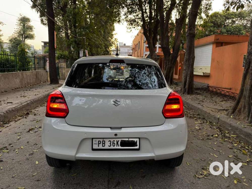 Maruti Suzuki Swift 1.3 Zxi, 2023, Petrol