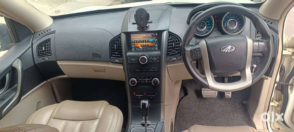 Mahindra Xuv500 At W10 Fwd, 2016, Diesel