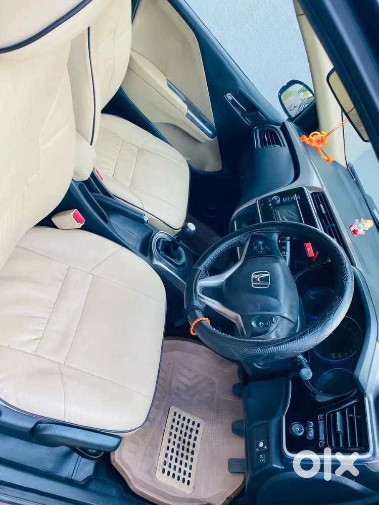 Honda City 1.5 V 2014