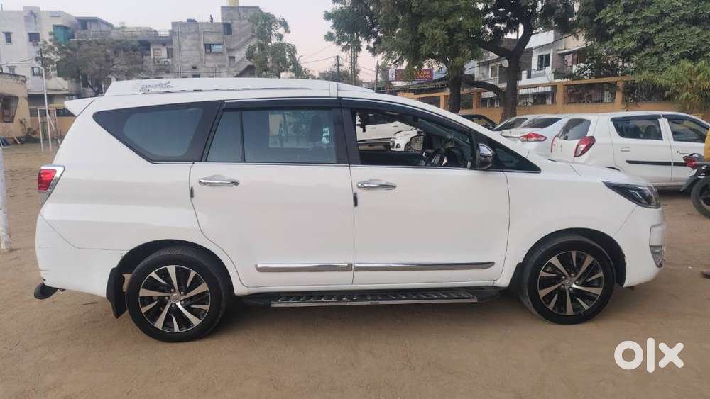 Toyota Innova Crysta 2.8 Z, 2023, Diesel