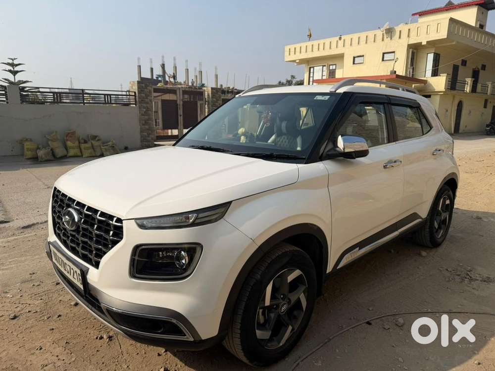 Hyundai Venue 2020 Petrol Good Condition