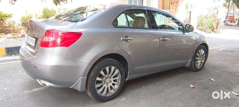 That Vehicle As 2012 Model Comes With 2.4 Liter In Petrol With Aotomet