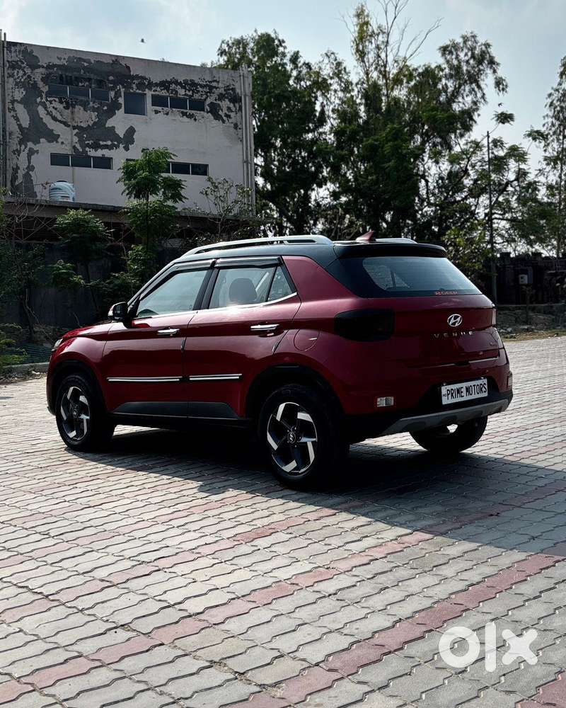 Hyundai Venue 1.0 Sx (o) Turbo Dct Dual Tone, 2020, Petrol