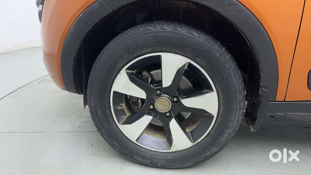 Tata Nexon 1.2 Revotron Xza Plus (o) Dual Tone, 2018, Petrol
