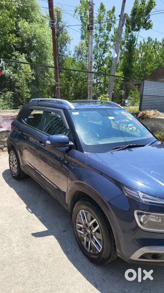 Hyundai Venue 2021 Diesel Well Maintained Doctor Car