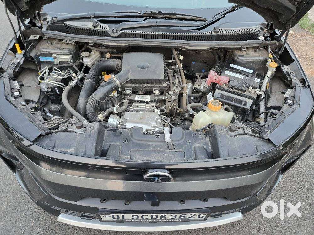 Tata Nexon 1.2 Revotron Xma Amt (s), 2025, Petrol