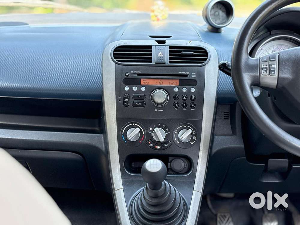 Maruti Suzuki Ritz Zxi, 2011, Petrol