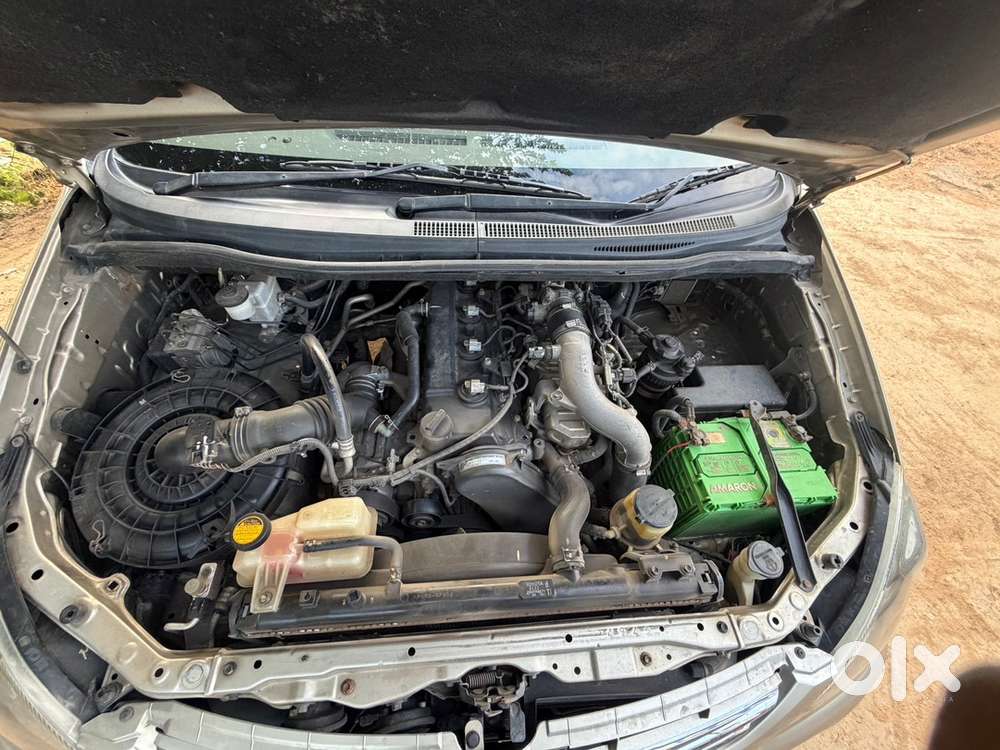 Toyota Innova Diesel 2011 V Version Car